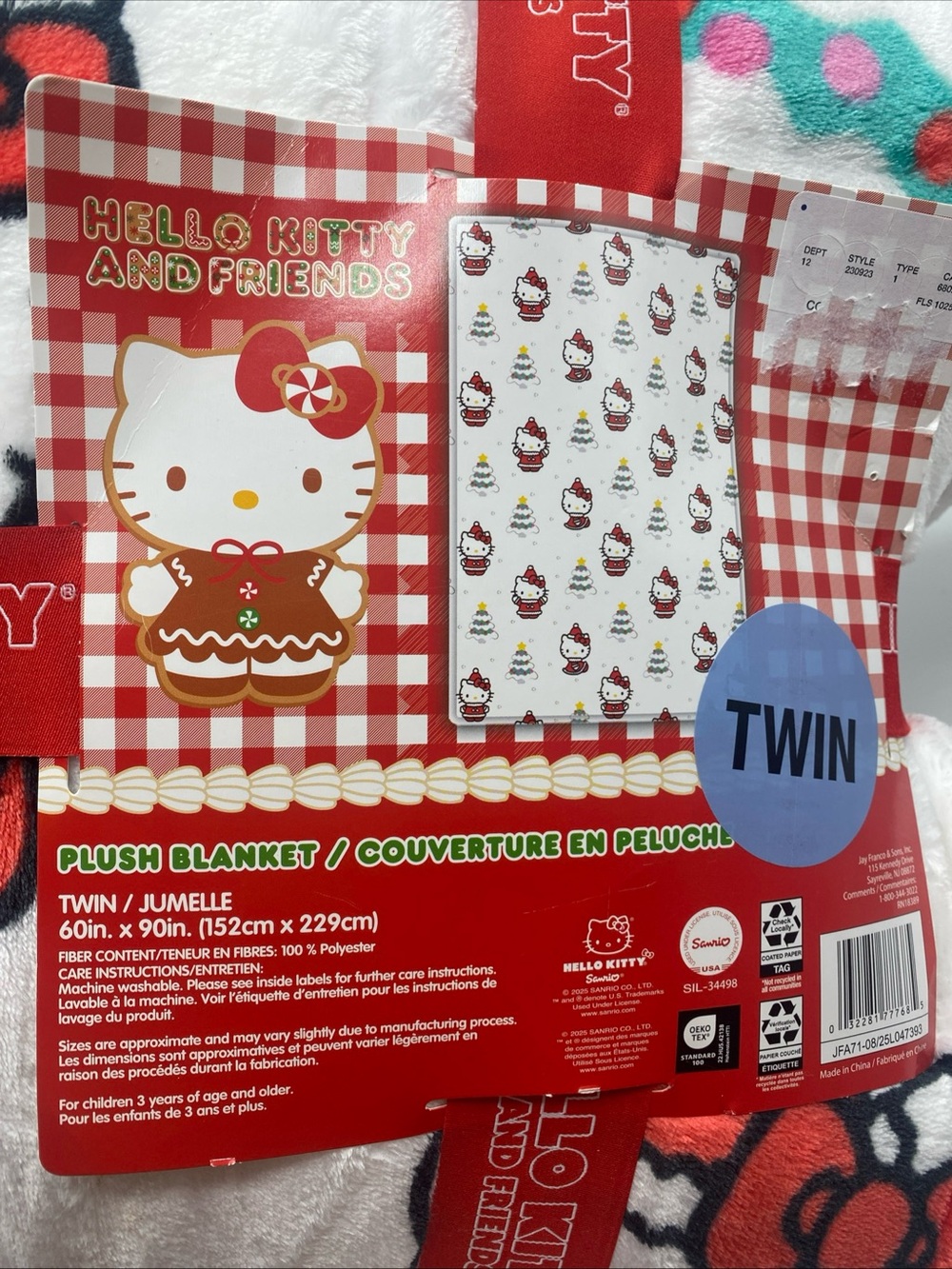 Hello Kitty Sherpa Backed Christmas Blanket Twin 60x90 Plush Throw Kawaii Sanrio - Picture 2 of 6